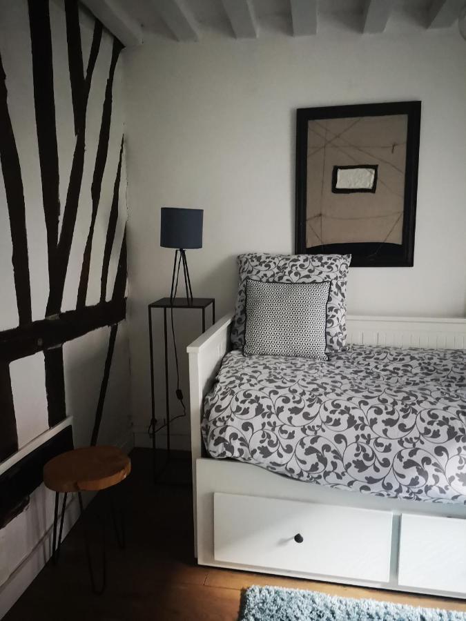 Art Home Honfleur Bagian luar foto